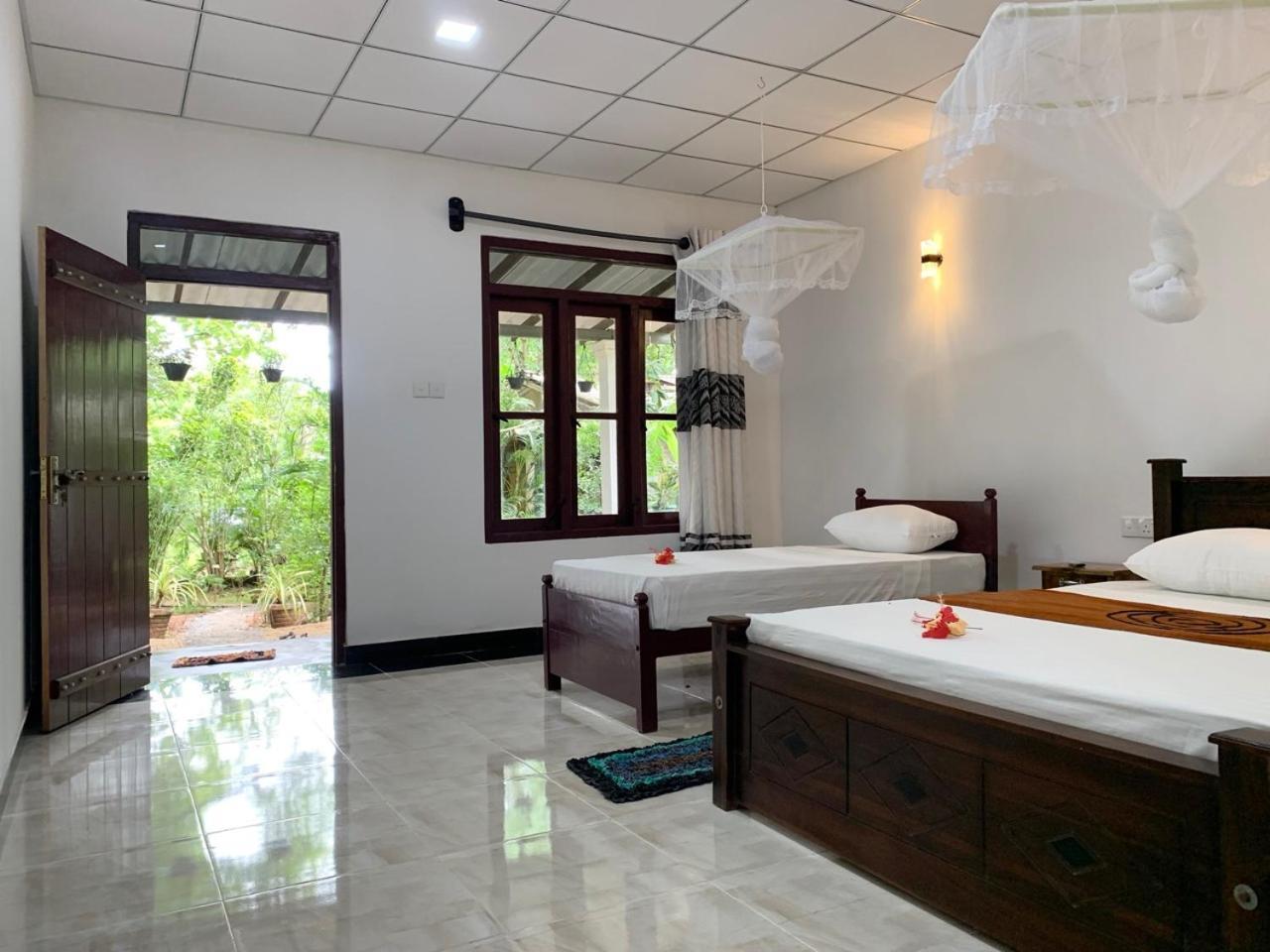 Manju Homestay Sigiriya Exteriör bild