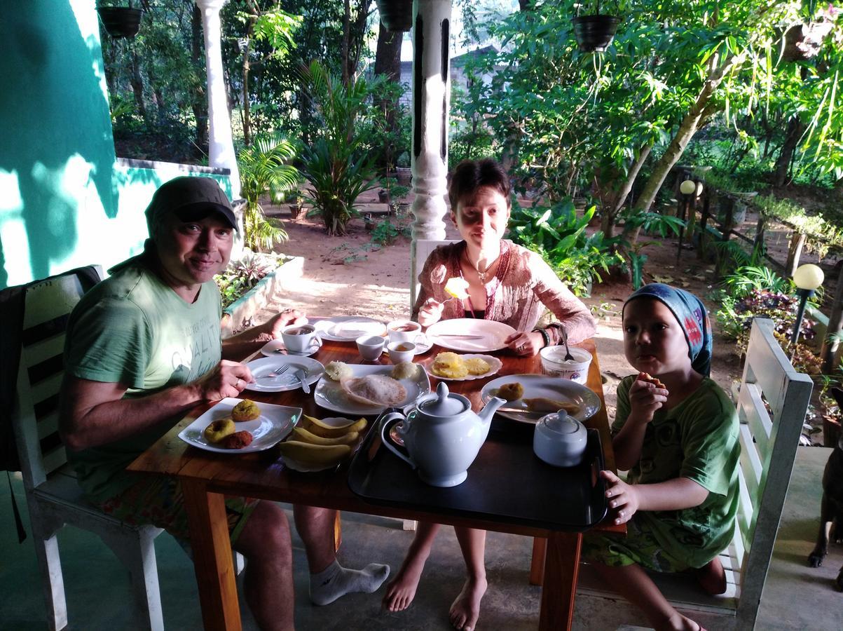 Manju Homestay Sigiriya Exteriör bild