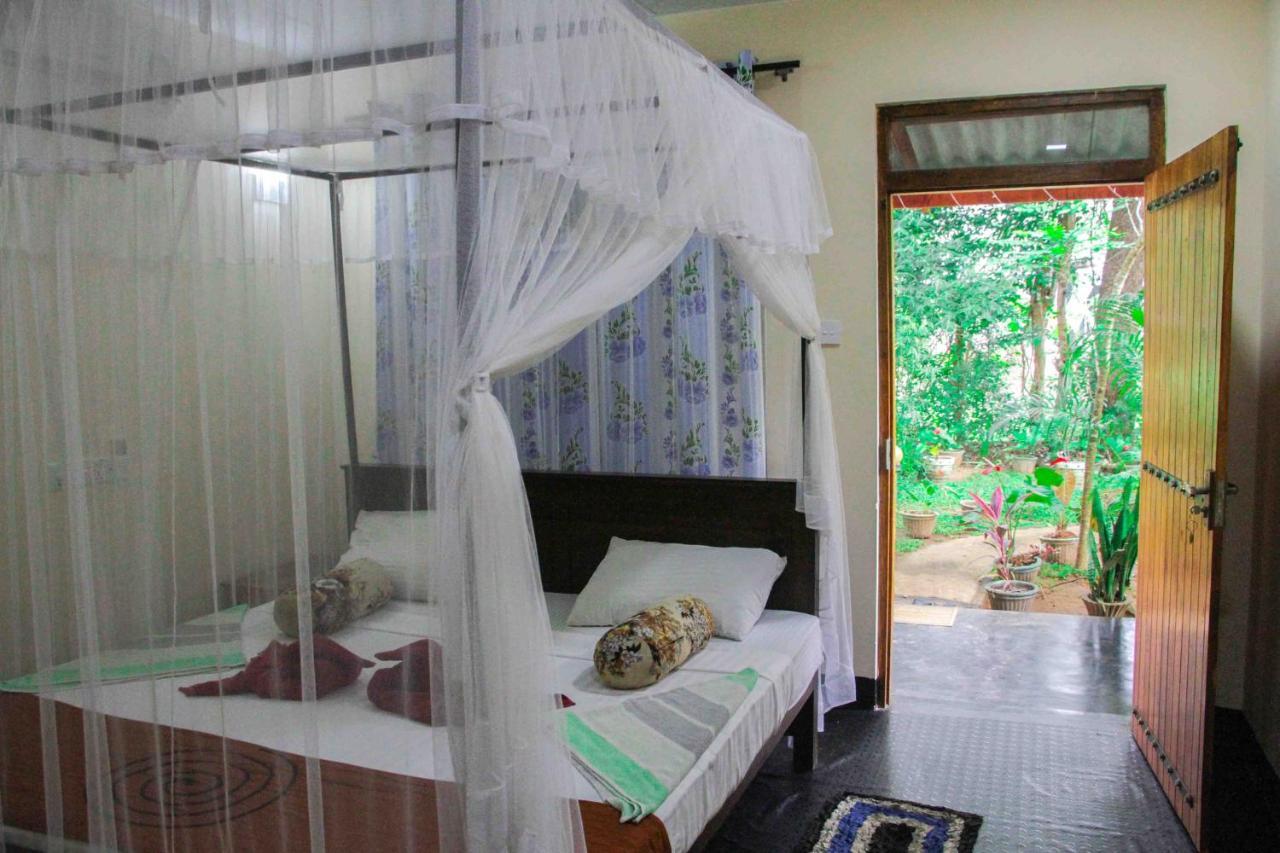 Manju Homestay Sigiriya Exteriör bild