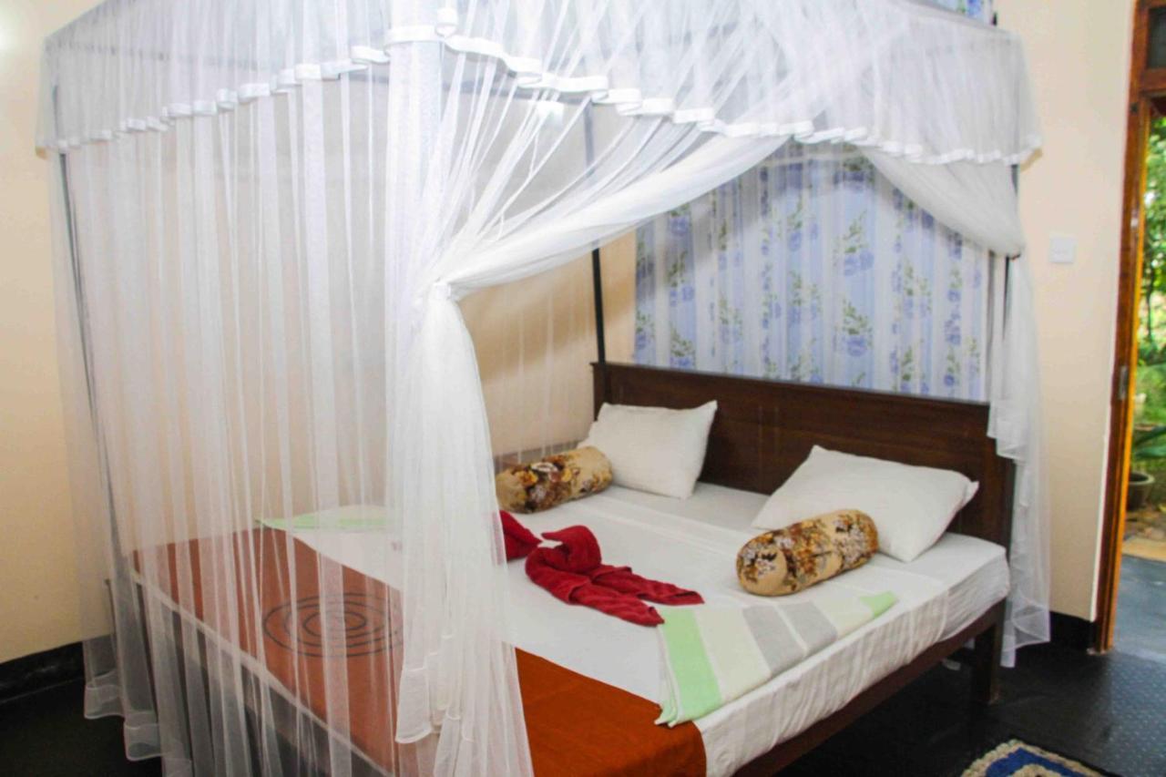 Manju Homestay Sigiriya Exteriör bild