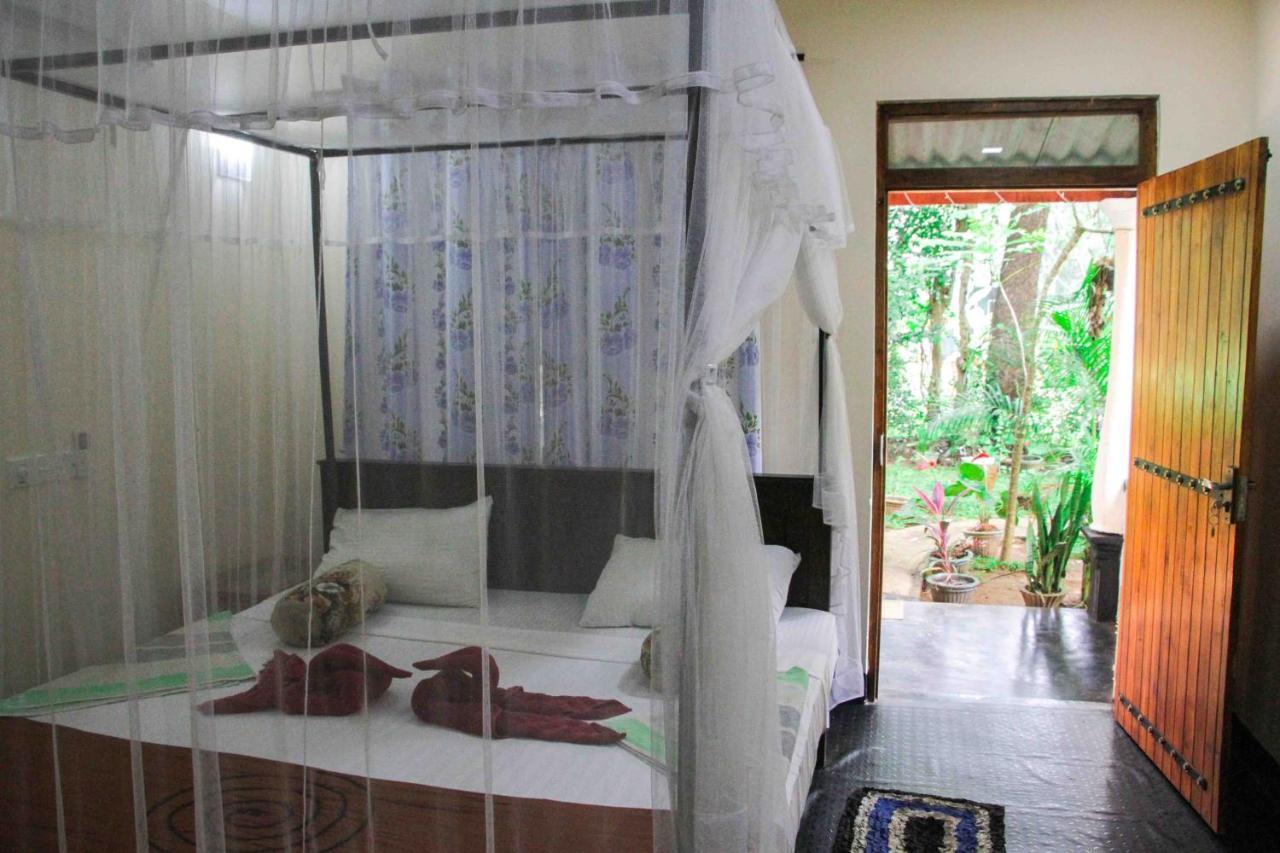 Manju Homestay Sigiriya Exteriör bild
